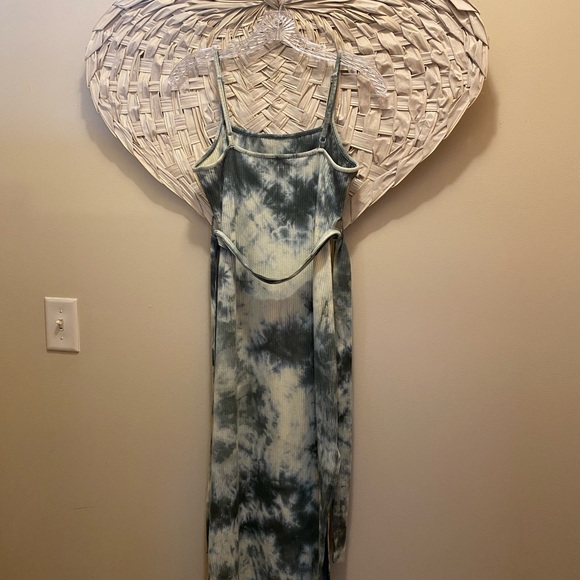 Strappy Shein Midi-Maxi Dress. - Picture 5 of 6